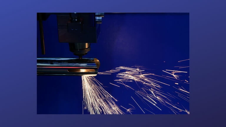 Plasma Cutting vs Mesin Laser Cutting, Apa Bedanya? Mana yang Terbaik?